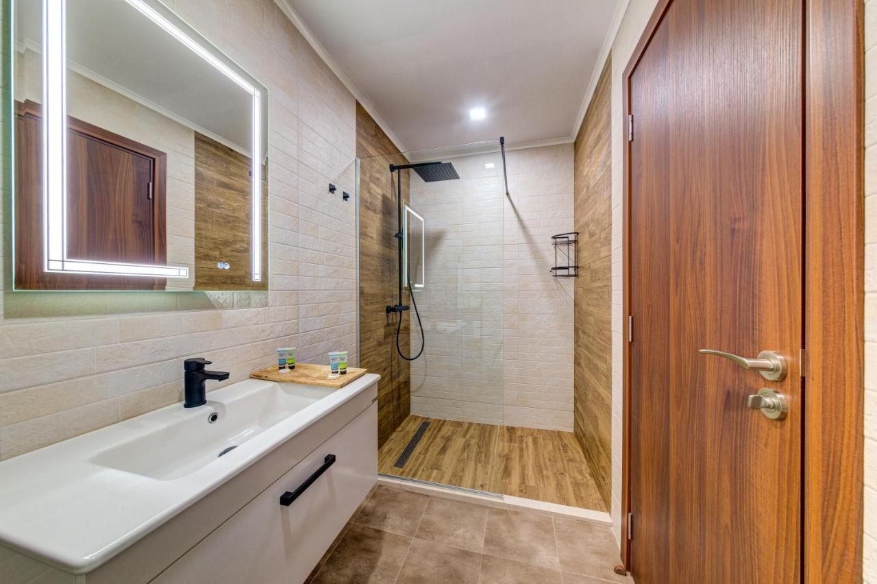 Skyday Penthouse Deluxe at Oak Residence Smolyan Bagian luar foto